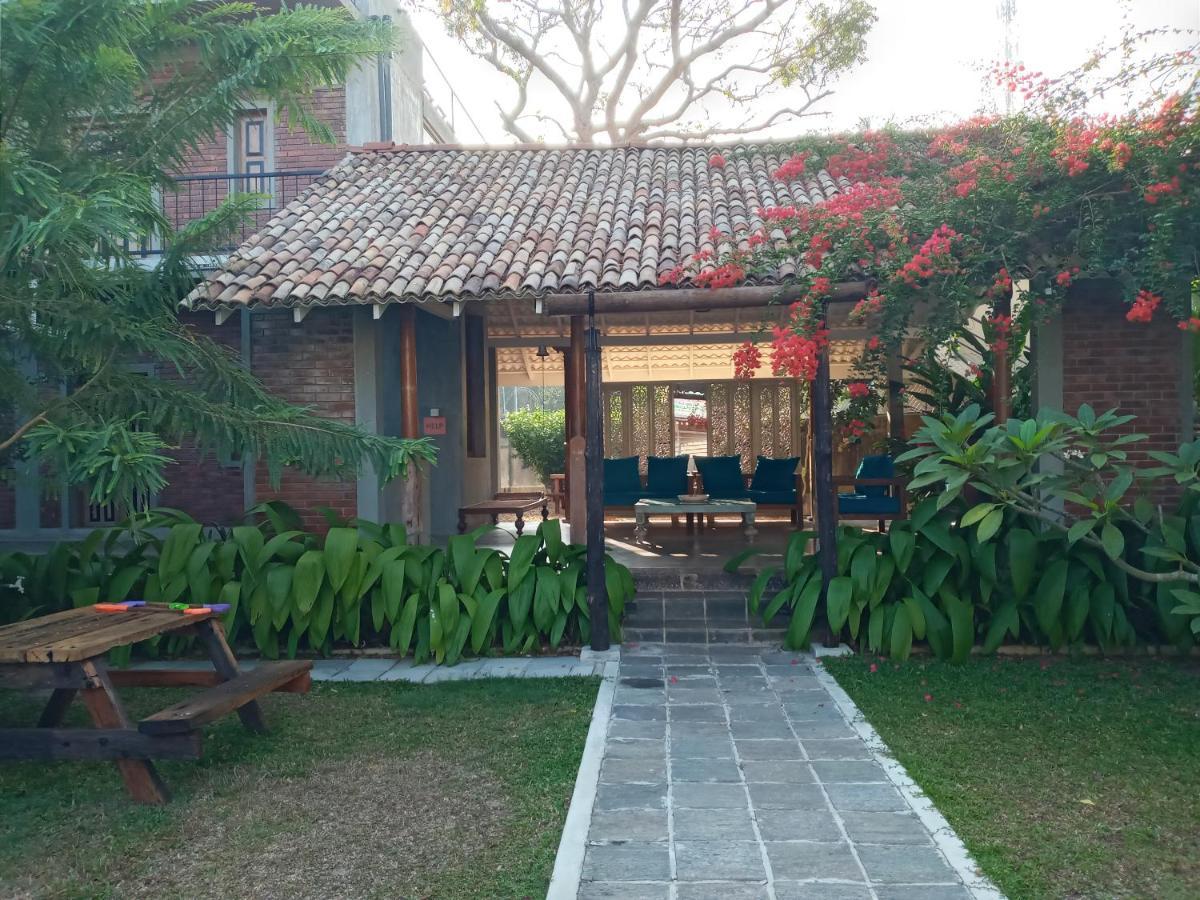 N 34 Hotel Mirissa Exterior foto
